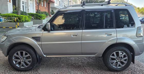 MITSUBISHI PAJERO TR4 2.0 4X2 16V 140CV FLEX 4P MANUAL MITSUBISHI PAJERO TR4 2.0 4X2 16V 140CV FLEX 4P MANUAL